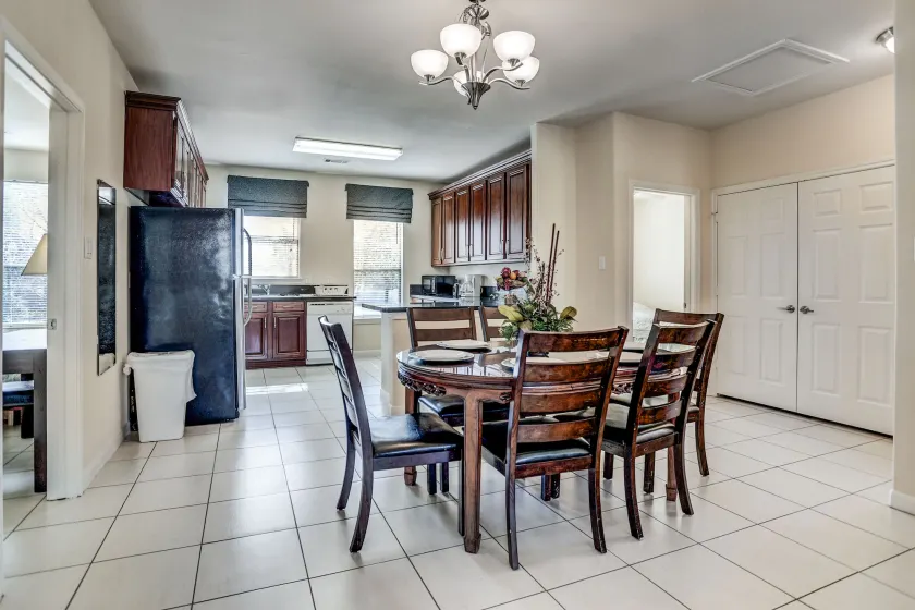 Villa Laverne 3 Bed Room Suite Furnished Condos - Image 1