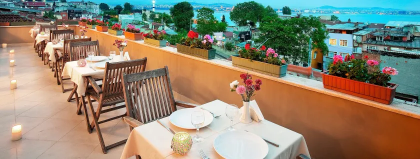 Hotel Sumengen - Image 1