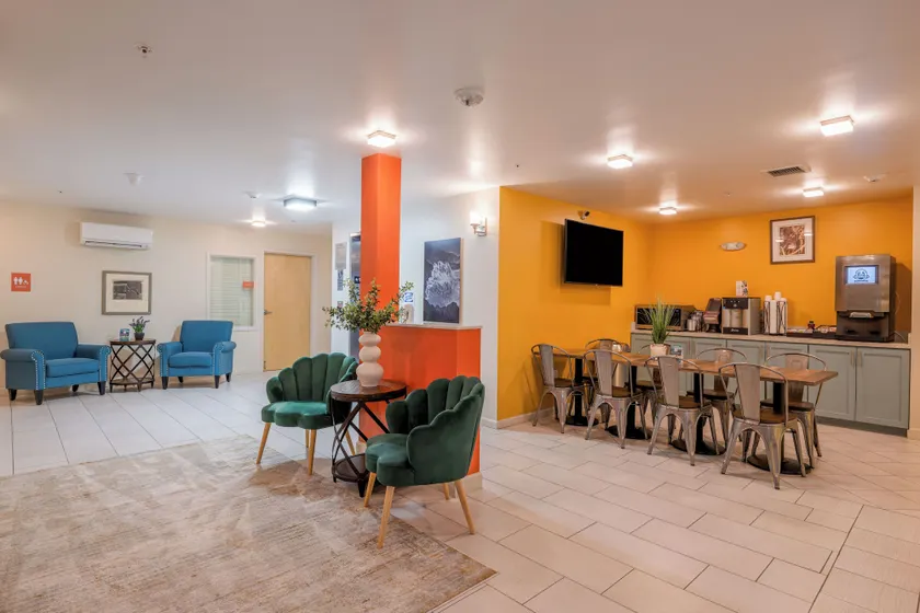Inn At Moss Landing Point - Hall