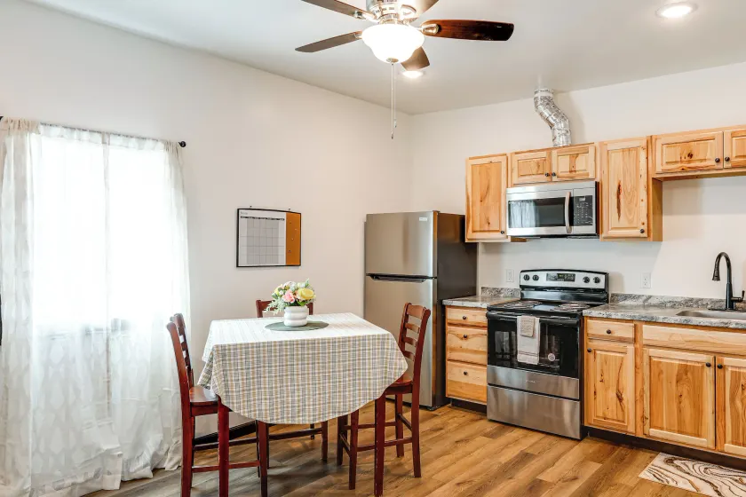< 2 Mi to Dtwn: Pet-friendly Getaway in Fairbanks - Image 1