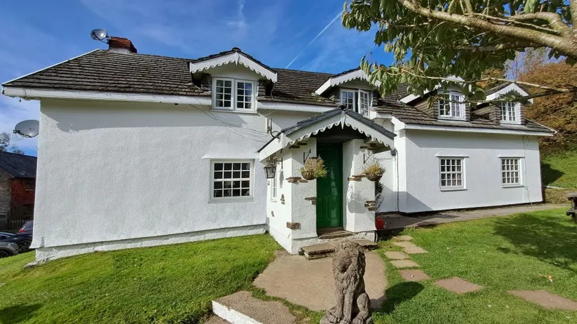Coynant Farm Guest House - Image 1