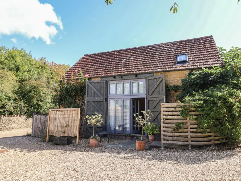 The Stone Barn - Image 1