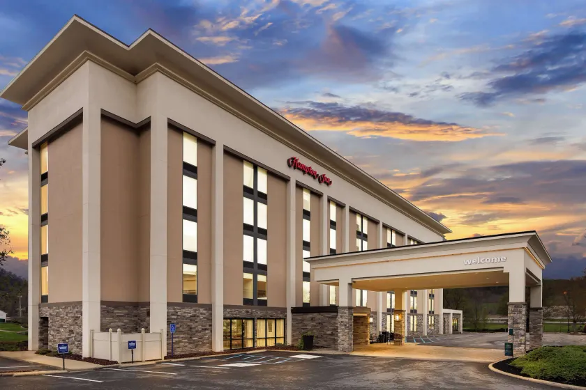 Hampton Inn Bridgeport/Clarksburg - Image 1