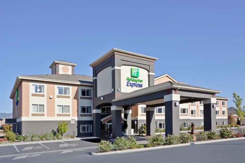 Holiday Inn Express Hotel & Suites Ashland by IHG - Image 1