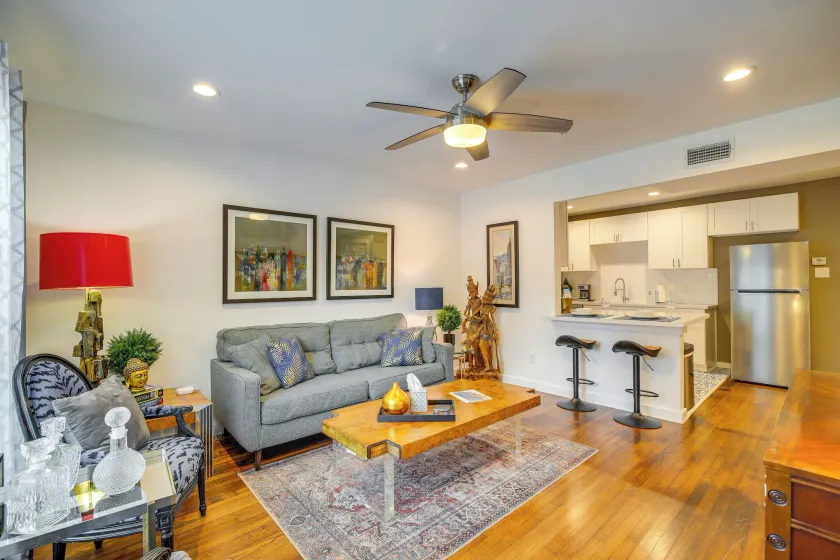 1 Mi to Dtwn, 8 Mi to Nrg! Fourth Ward Apt w/ W&D - Image 1