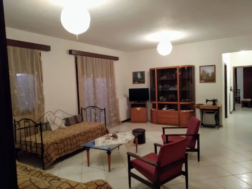 Vallias House - Image 1