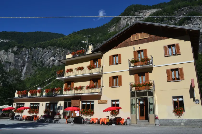 Albergo Monte Giove - Image 1