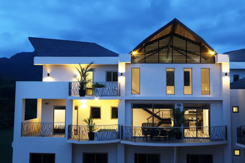 Luxury Sky Penthouses 3-6BR Condo-Hotel at Oceano Jaco - Image 1