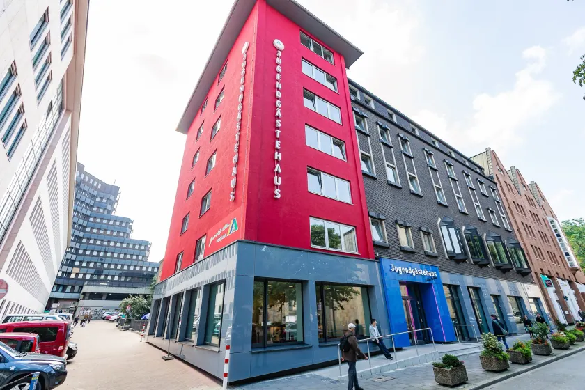 DJH Jugendgästehaus Adolph Kolping  - Image 1