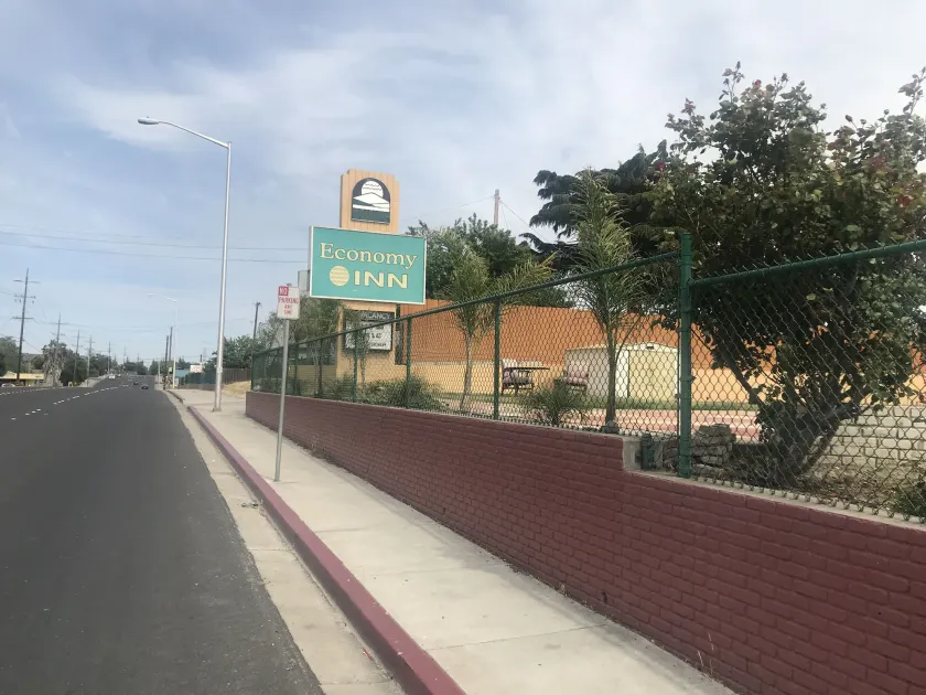 Economy Inn Antioch - Image 1