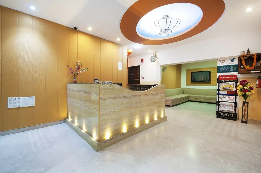 Hotel Apra International - Image 1