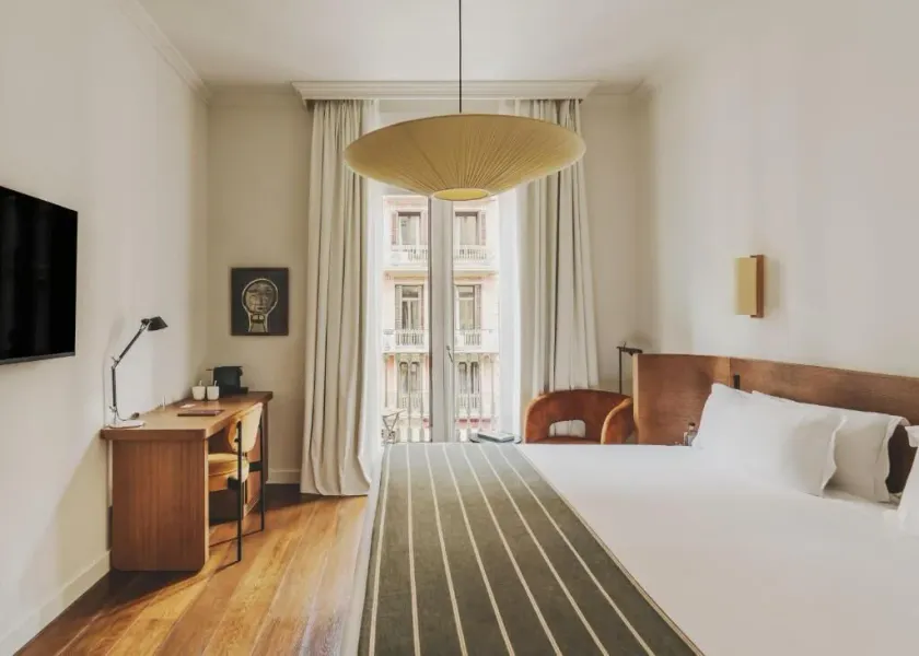 Hotel Regina Barcelona - Image 1