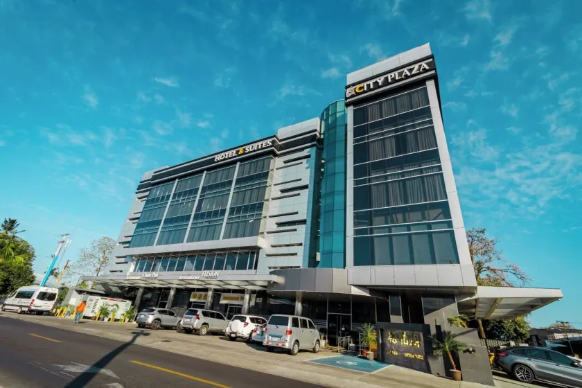 Hotel City Plaza & Suites - Image 1