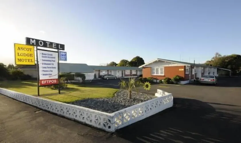 Ascot Lodge Motel - Image 1