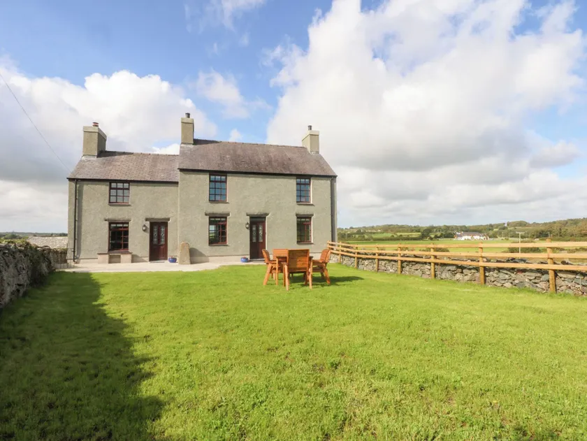 Trefor Ganol - Image 1