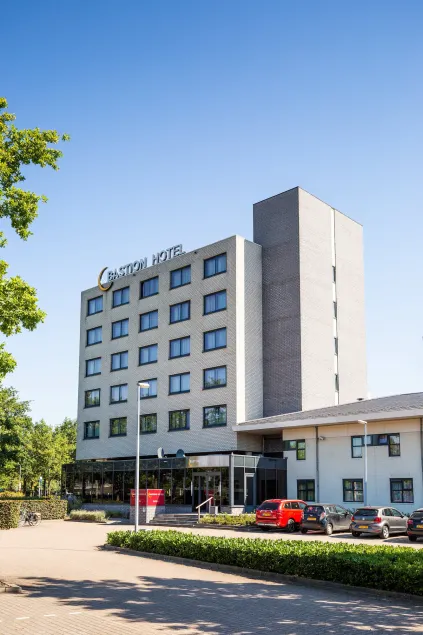 Bastion Hotel Breda - Image 1