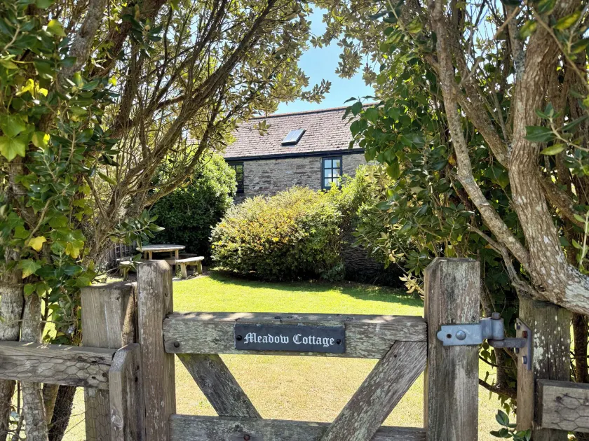 Meadow Cottage - Image 1