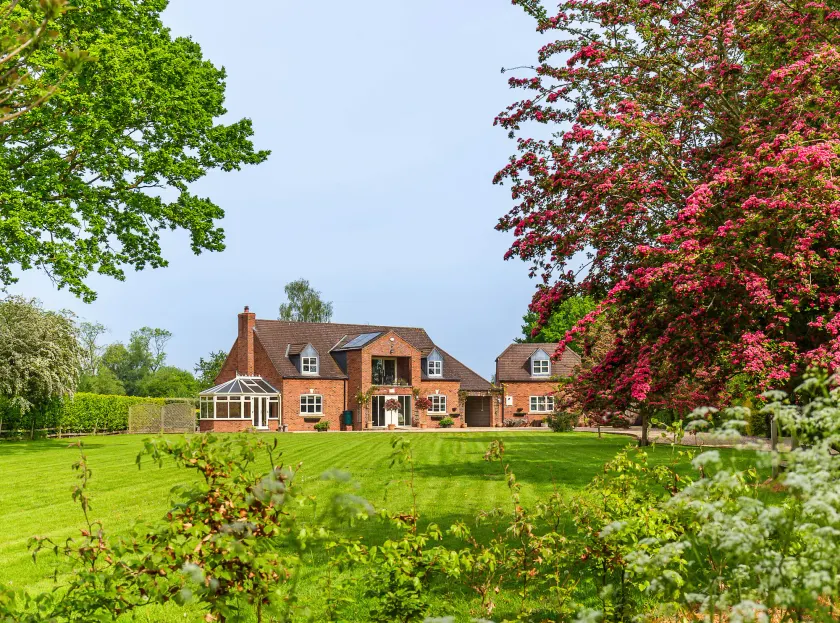 Broadleaf Lodge - Image 1