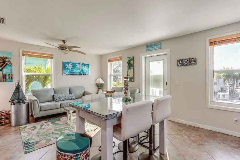 South Hutchinson Island Cottage w/ Beach Access! - Image 1