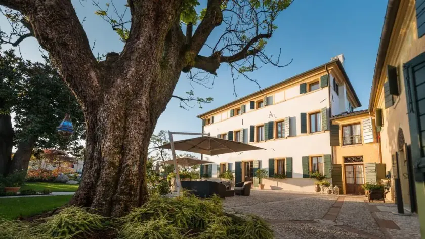 Hotel Donna Lucia - Image 1