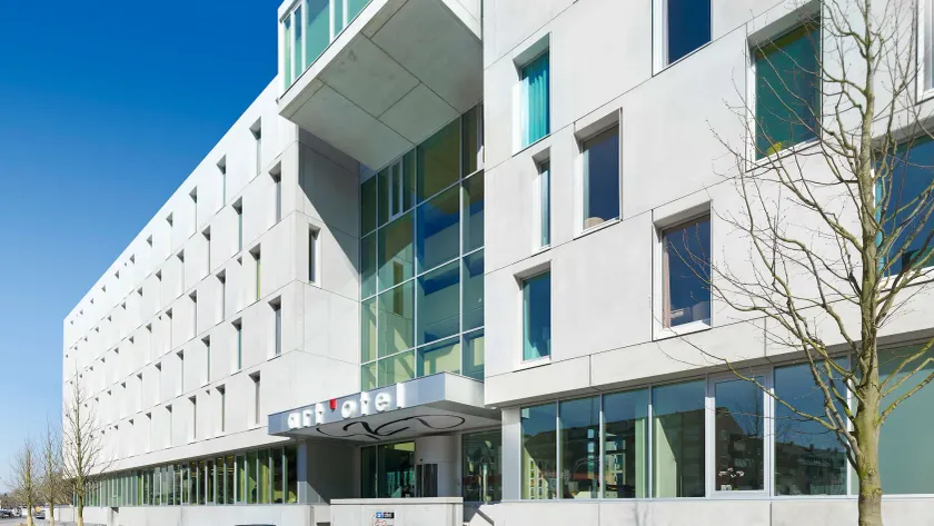 art'otel cologne, Powered by Radisson Hotels - Image 1