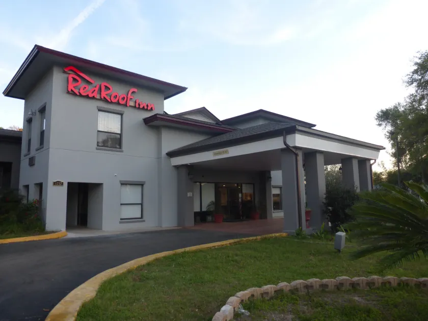 Red Roof Inn Tallahassee East - Image 1