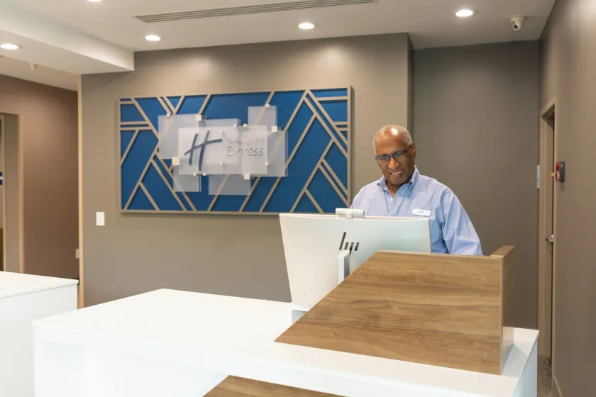 Holiday Inn Express Miami Airport-Blue Lagoon Area by IHG - Recepción
