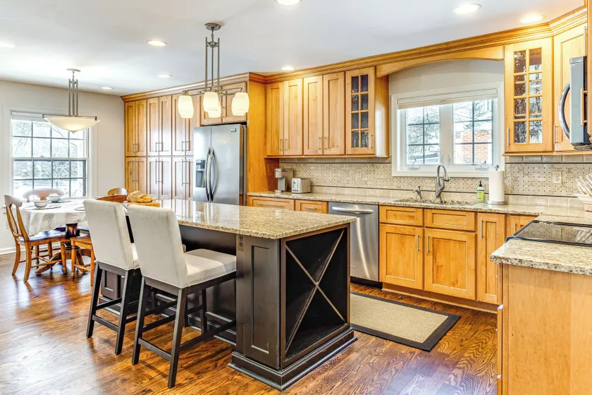 Walk to Main St & Parks: Zionsville Village Home - Image 1