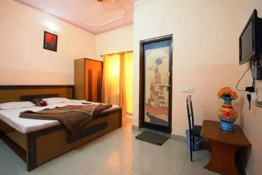 Hotel Man Sagar - Image 1