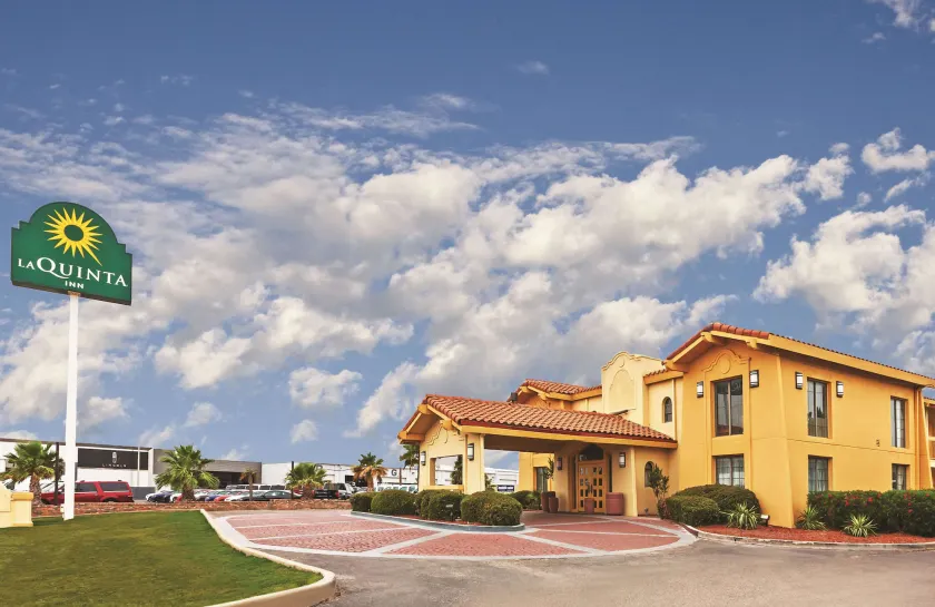 La Quinta Inn by Wyndham Midland - Image 1