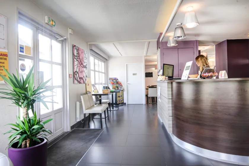 Hôtel Inn Design & Restaurant Sablé-sur-Sarthe - Hall