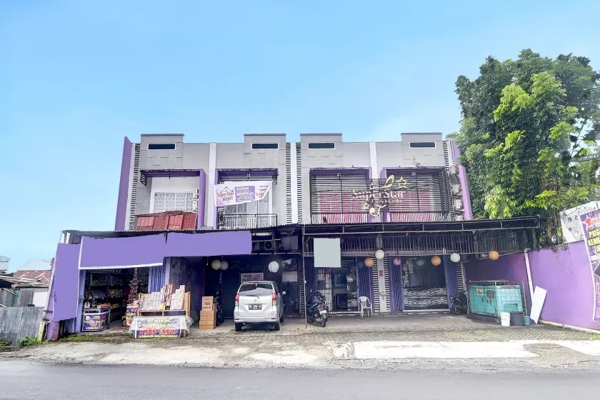 Hotel O Superstar Kost Dan Homestay - Image 1