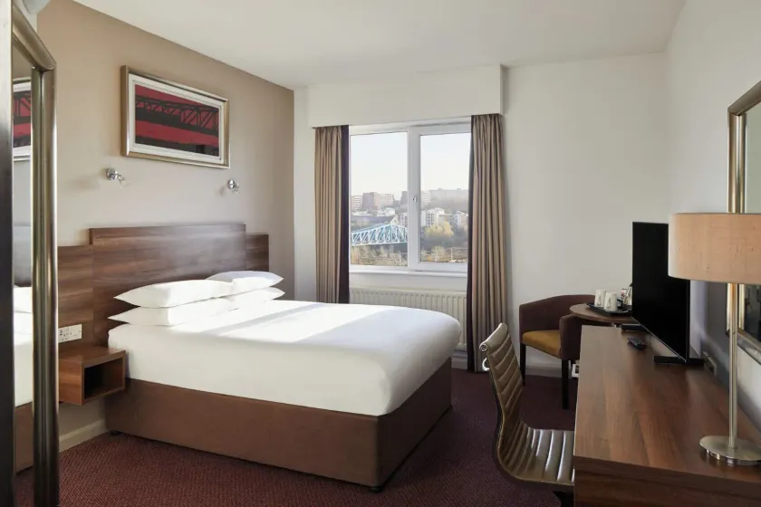 Leonardo Hotel Newcastle - Image 1