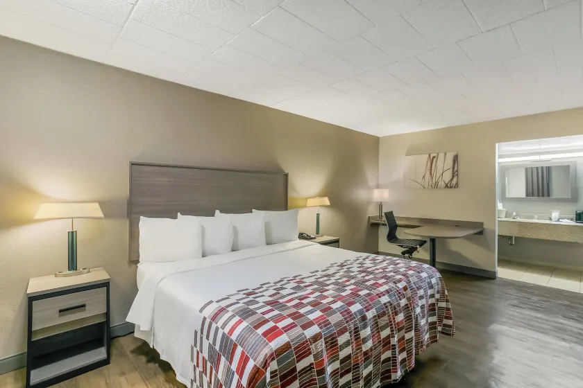 Red Roof Inn Baltimore - Image 1