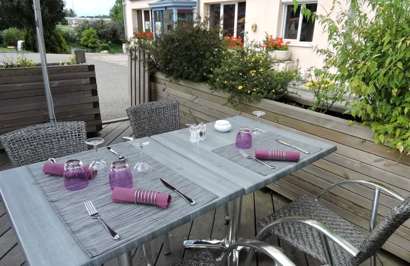 Hotel le Foron - Image 1