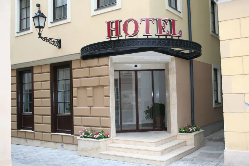 Hotel Capitulum - Image 1