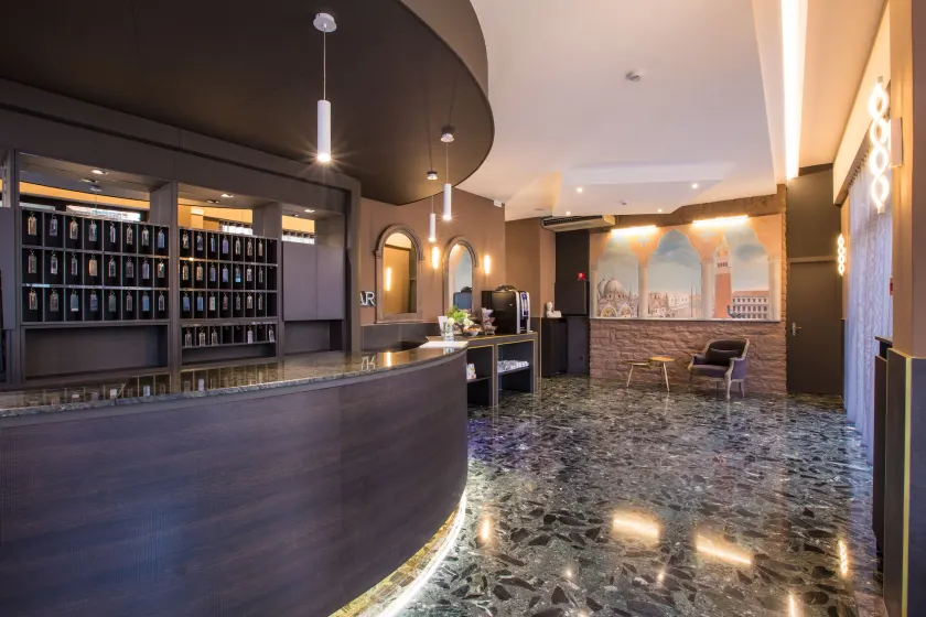 Hotel Ariston Venice - Image 1