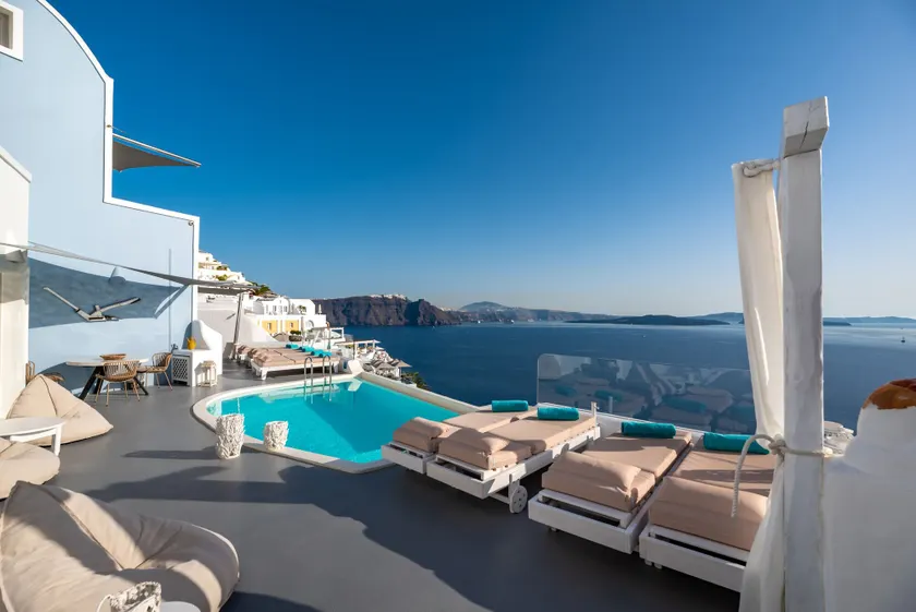 Kima Oia Suites - Image 1