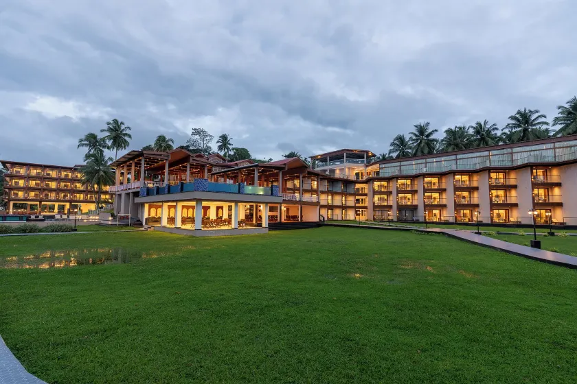 Silver Sand Sea Princess Beach Resort - Image 1