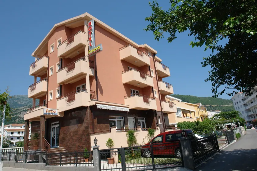 Hotel Fineso - Image 1
