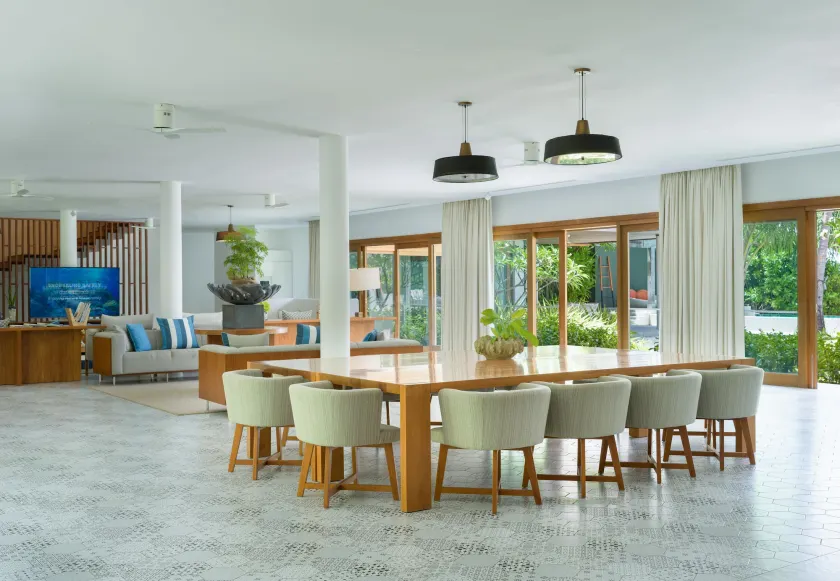 Amilla Maldives - Lobby