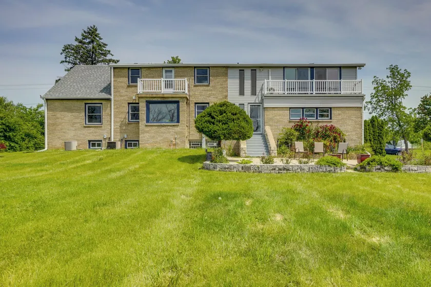 Pet-friendly New Berlin Retreat w/ Patio & Yard! - Image 1