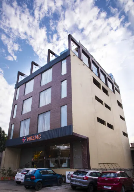 The Moziac Hotel - Image 1