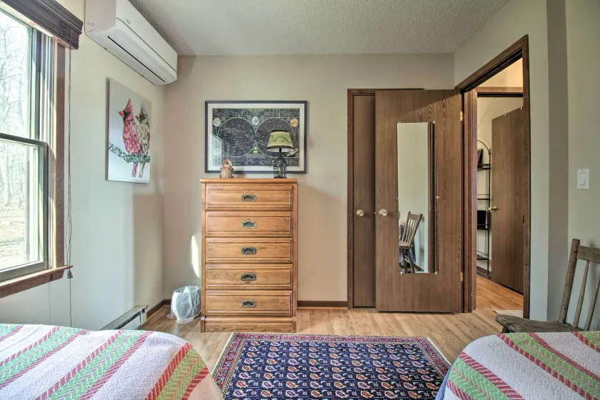 Cozy Wintergreen Cabin Near Mountain Inn & Slopes! - Værelse