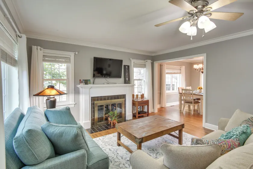 Charming Tulsa Bungalow w/ Furnished Deck! - Image 1