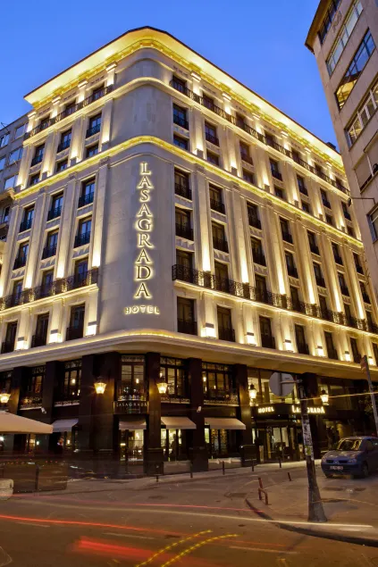 Lasagrada Hotel Istanbul - Image 1