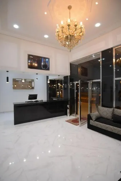 Hotel Biarritz - Image 1