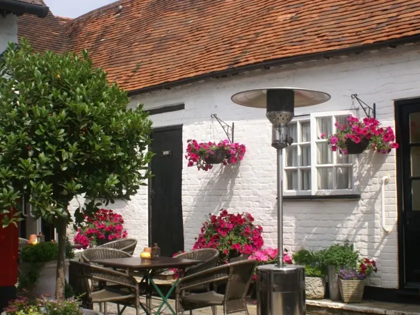 The Saracens Head - Image 1