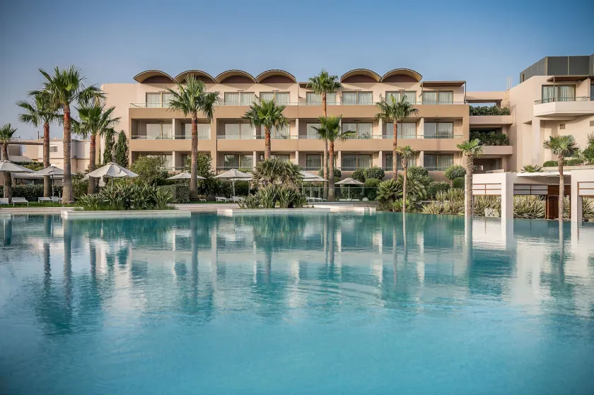 Avra Imperial Hotel - Image 1