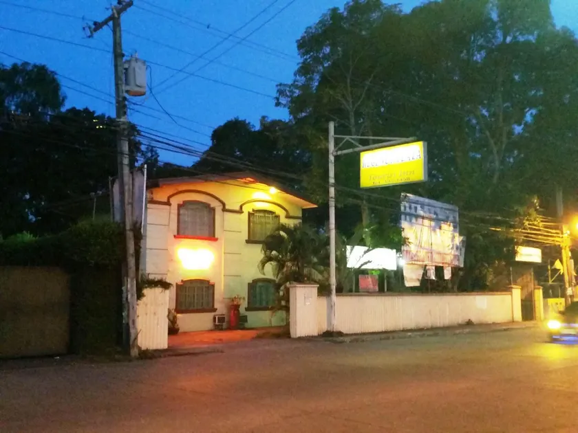 REGENCY PLAZA TOURIST INN - Image 1
